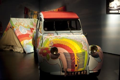 Citroën 2CV décorée