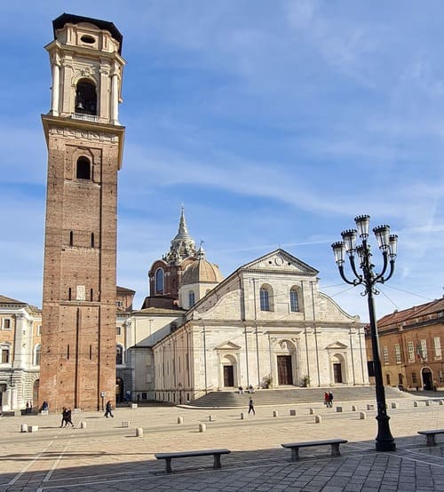Cathédrale Saint-Jean-Baptiste et campanile de Turin