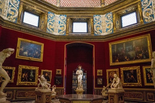 La superbe salle de la Tribune