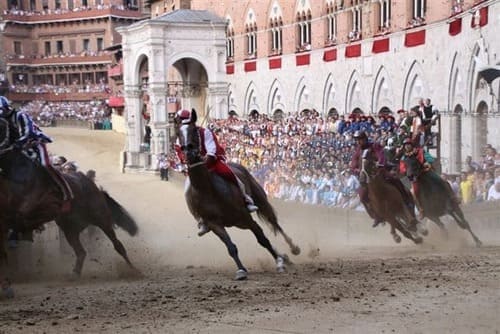 La course du Palio