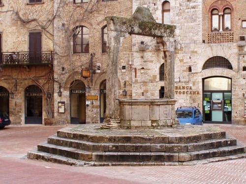 Le puits central