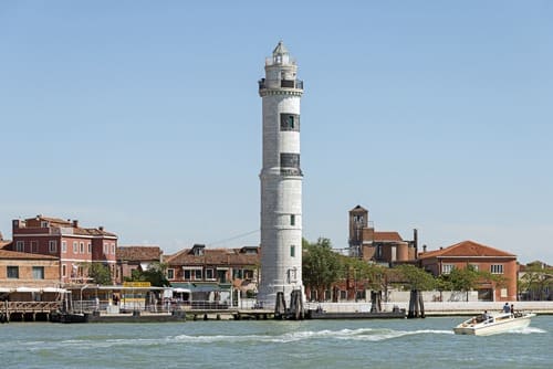 Phare de Murano sur la lagune