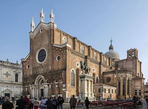 Façade de l'église à Murano