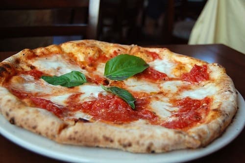 Pizza italienne au restaurant