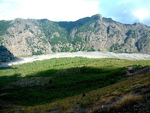 Végétation et pentes du volcan