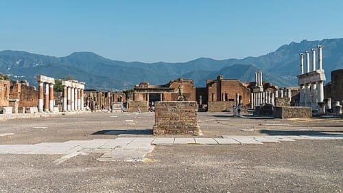 Esplanade du Forum civil