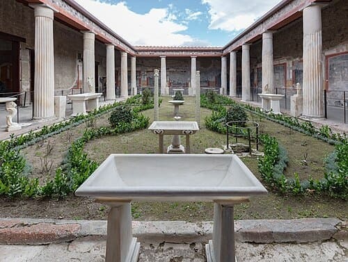 Jardin et péristyle d'une domus