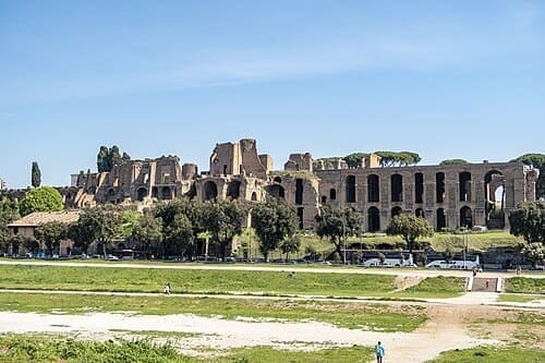 Vestiges du Palatin vus depuis le Circus Maximus