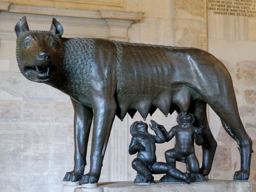 La Louve Capitoline avec Romulus et Rémus