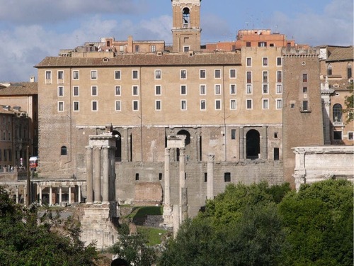 Vue sur les fondations du Tabularium et le Forum